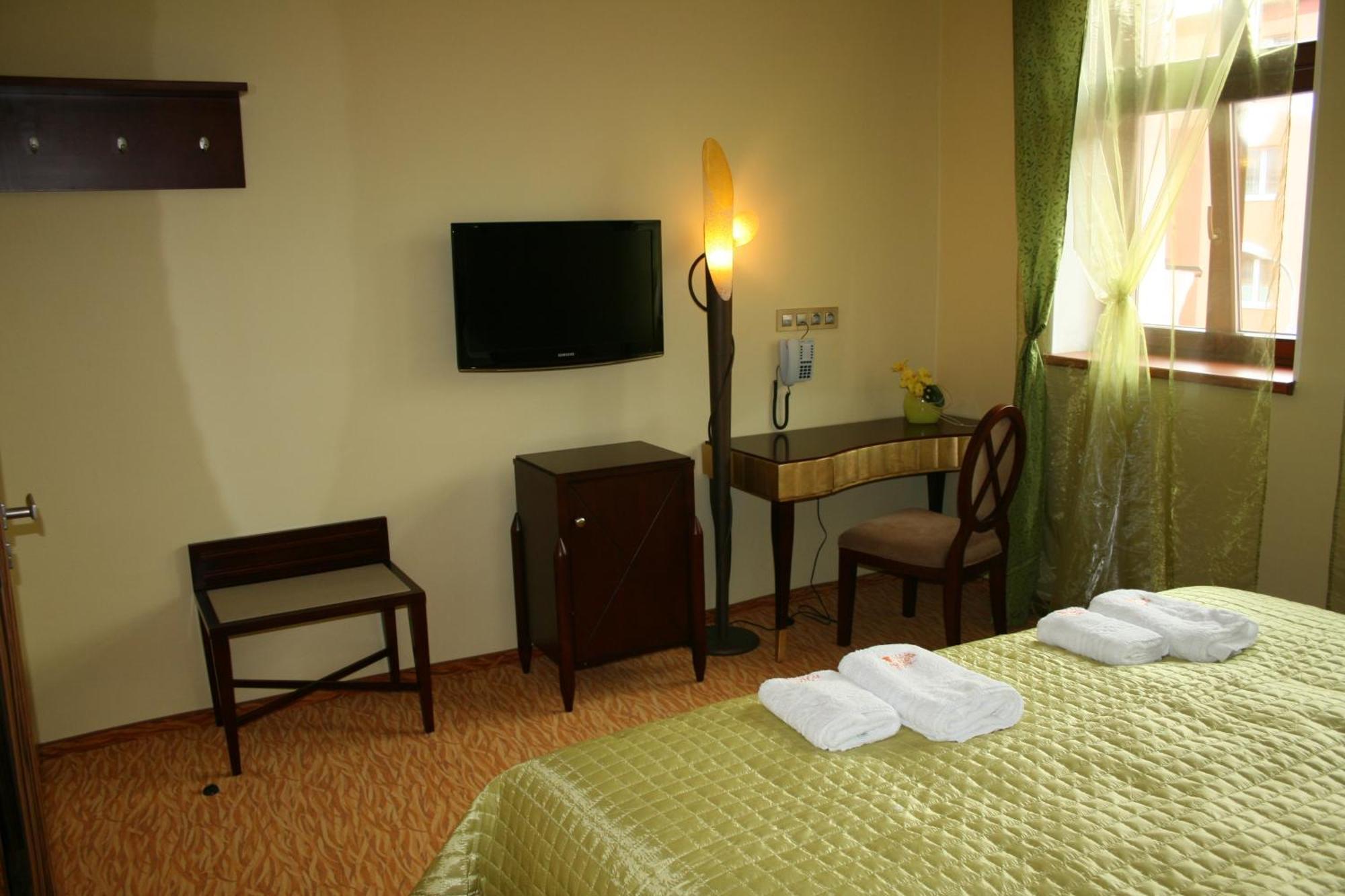 Wellness Hotel Beethoven Chomutov Oda fotoğraf