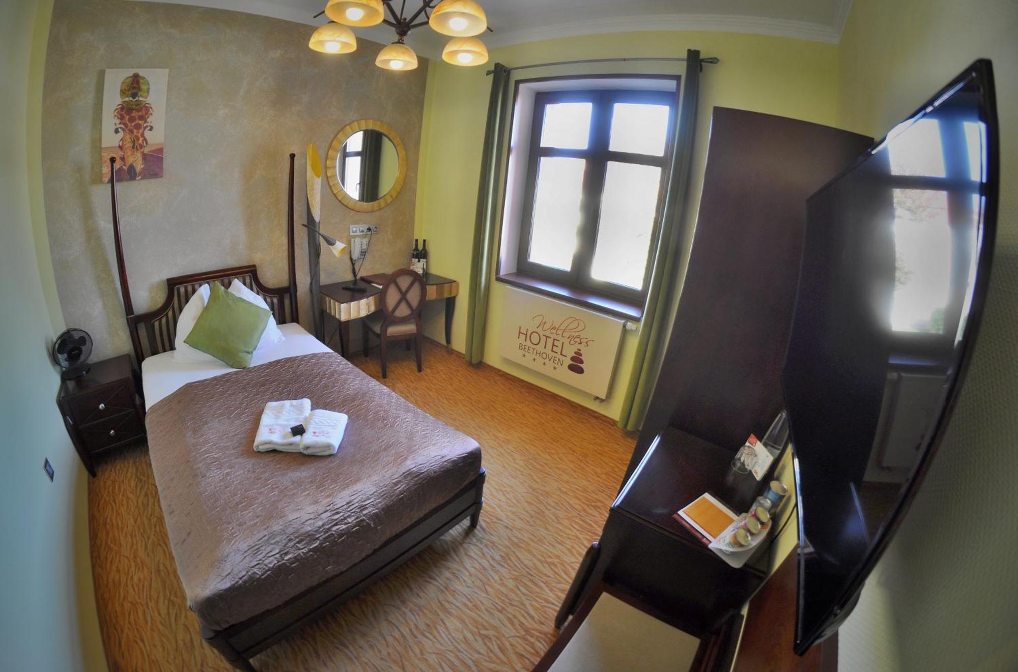 Wellness Hotel Beethoven Chomutov Dış mekan fotoğraf
